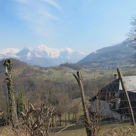 게스트하우스 L'auberge Du Mont De Gez *