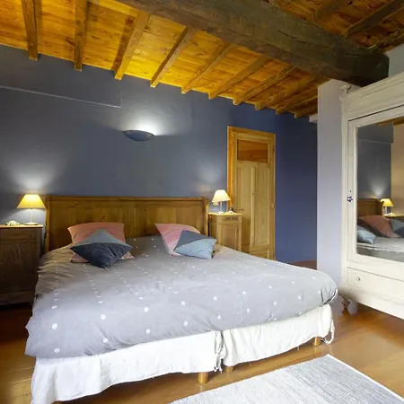 Konukevi L'auberge Du Mont De Gez *